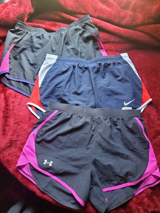Nike Pants - Nike Under Armour 3 pairs of athletic shorts Good to Like New size Small